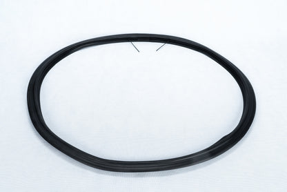 Liftgate accessory assembly
