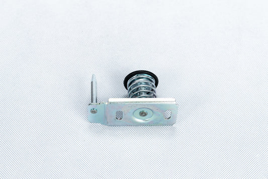 Front engine hood accessory assembly device