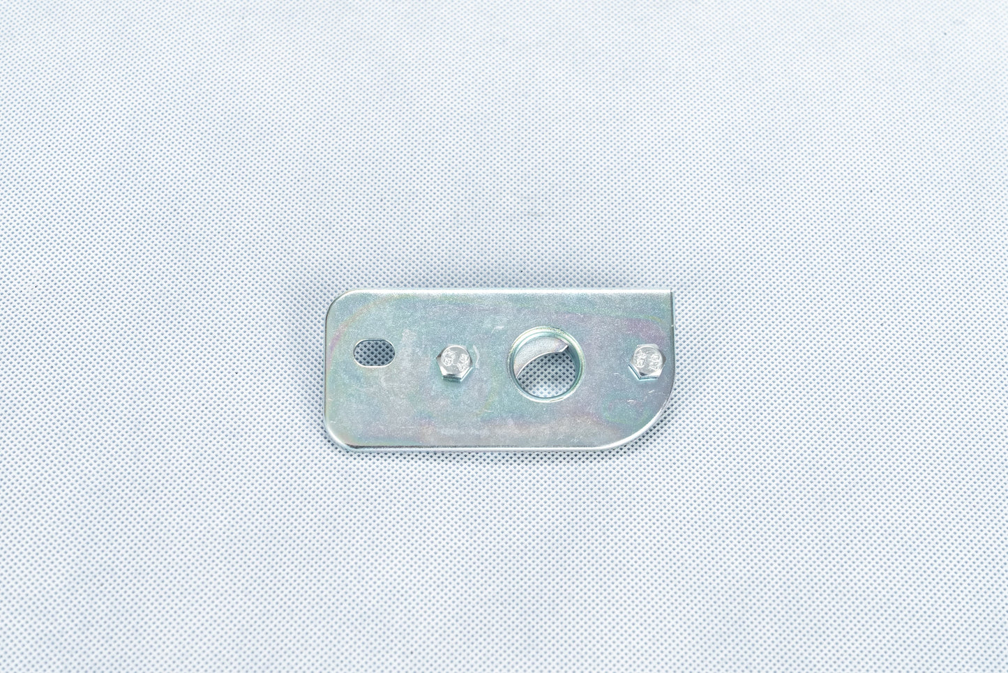 Front engine hood accessory assembly device
